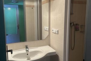 _worker02_medium_2123_28651014-3b02-46d0-a321-d293391335de