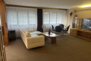 _worker02_medium_2123_9a30c242-0caf-4375-ab82-25c5cfe9e81d