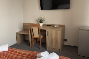 _worker02_medium_2123_e44cd56c-7b38-411c-b0e9-e950d22039ef